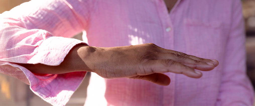 Zittern - Ursachen und Behandlung