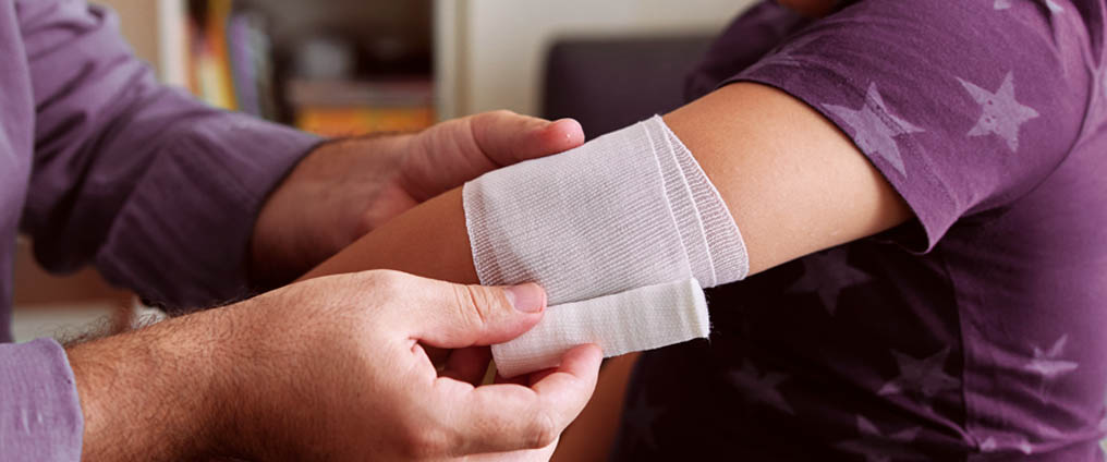 Druckverband – lebenswichtige Erste-Hilfe-Maßnahme