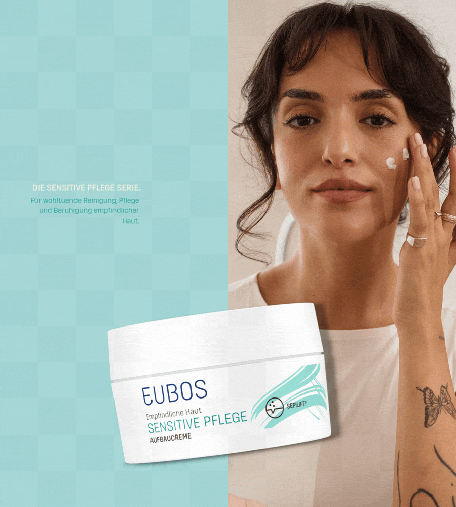 Frau trägt Creme auf. EUBOS Sensitive Pflege Aufbaucreme. Text: Die Sensitive Pflege Serie.