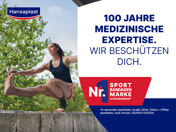 Sportlerin auf Betonmauer. Trägt Fußgelenkbandage. Text: 100 Jahre medizinische Expertise. Nr. 1 Sport Bandagen Marke.
