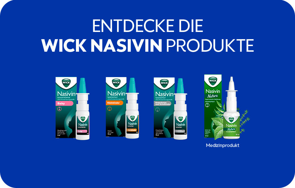 Frau atmet ein. Nasenspray-Packung und Flasche. Text: Beginnt in 25 Sekunden die Nase zu befreien. Blauer Hintergrund.