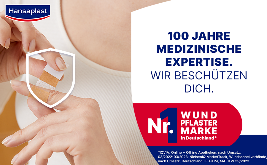Hände halten Pflaster. Text: 100 Jahre medizinische Expertise. Nr. 1 Wundpflaster Marke in Deutschland.