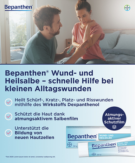 Frau und Mann betrachten Arm. Aufschrift: Bepanthen. Schnelle Hilfe bei kleinen Alltags-Wunden. Produktabbildung.